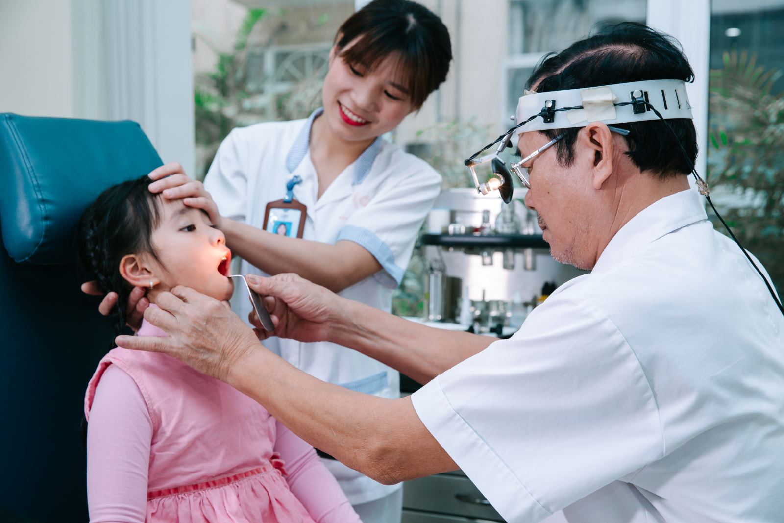 Khám tai mũi họng miễn phí với bác sĩ cao cấp tại bệnh viện Bảo Sơn